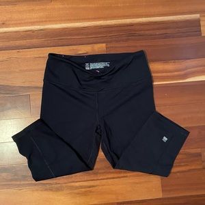 MD- VS KnockOut Crop Leggings